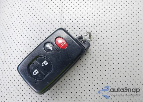 2011 Toyota Avalon Limited z USA, uszkodzony, nr VIN 4T1BK3DB8BU388540